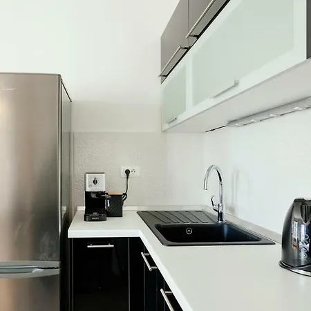 New Luxury Nives On Seaside 스플리트