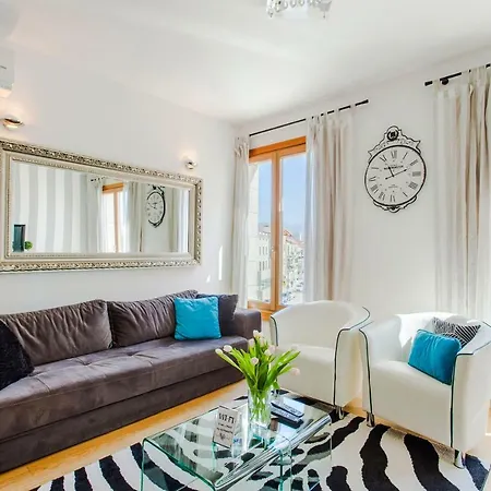 New Luxury Nives On Seaside Split